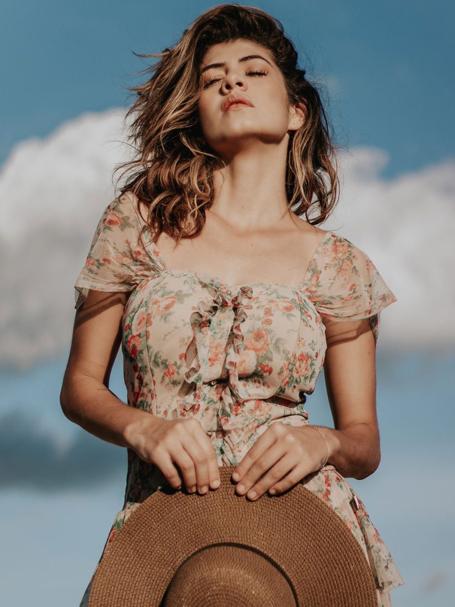 photo-of-woman-in-floral-dress-holding-a-sun-hat-and-posing-3034889 photo-of-woman-in-floral-dress-holding-a-sun-hat-and-posing-3034889